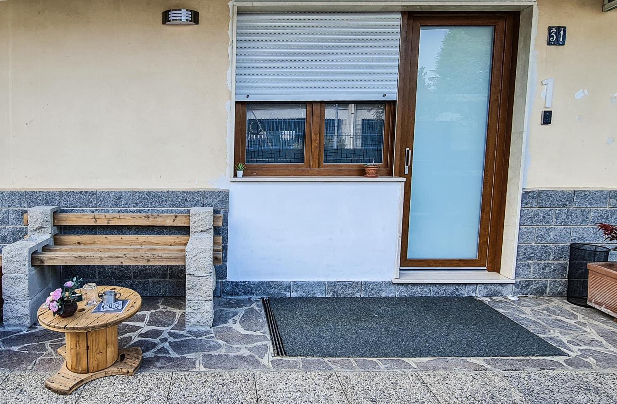 Adriroomsrho Kültér fotó